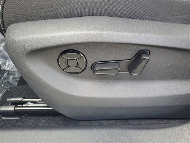 new 2025 Volkswagen Tiguan car, priced at $33,535