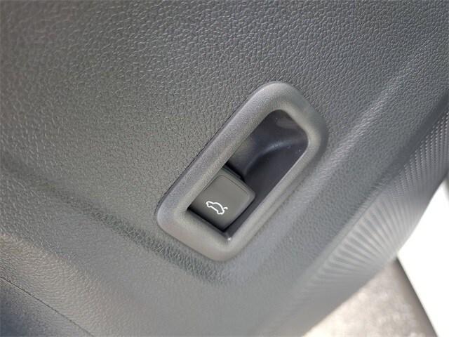 new 2025 Volkswagen Tiguan car, priced at $33,535