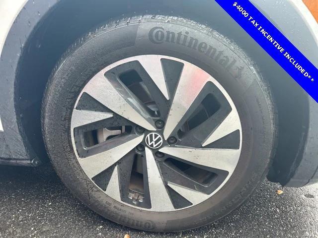 used 2023 Volkswagen ID.4 car, priced at $19,999