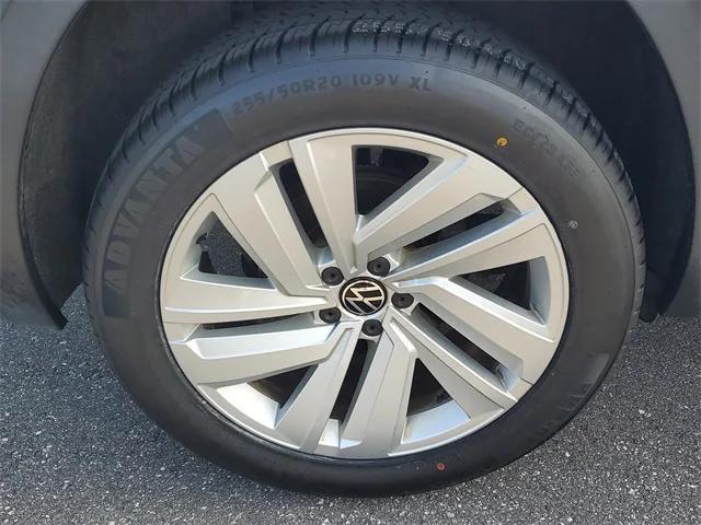 used 2020 Volkswagen Atlas Cross Sport car, priced at $20,899