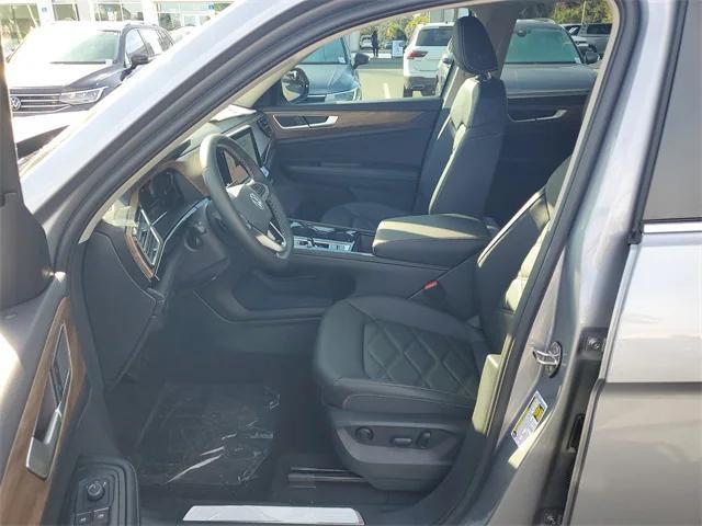 new 2026 Volkswagen Atlas car, priced at $44,684