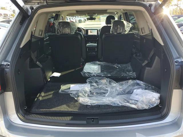 new 2026 Volkswagen Atlas car, priced at $44,684