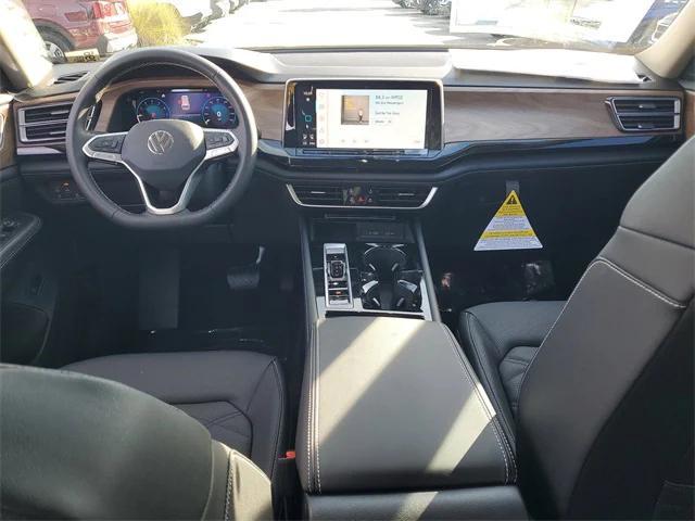 new 2026 Volkswagen Atlas car, priced at $44,684