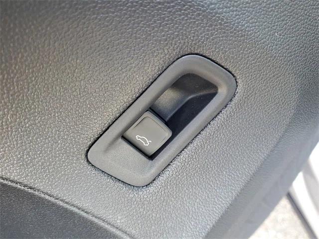 new 2026 Volkswagen Atlas car, priced at $44,684