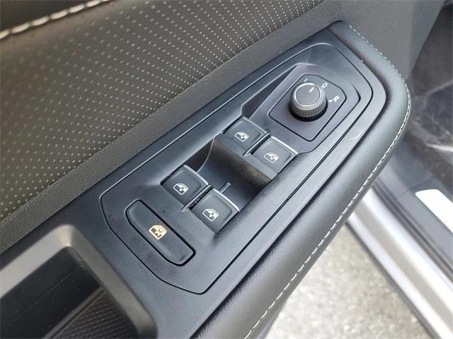 new 2026 Volkswagen Atlas car, priced at $44,684