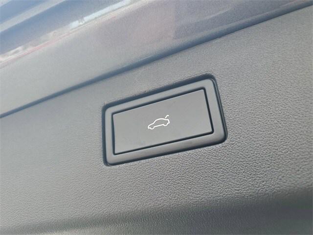 new 2025 Volkswagen Tiguan car, priced at $31,157