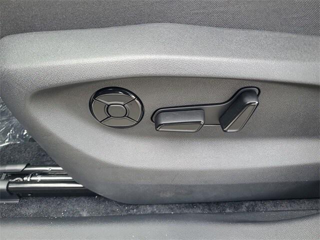 new 2025 Volkswagen Tiguan car, priced at $31,157