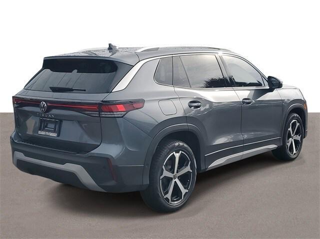new 2025 Volkswagen Tiguan car, priced at $31,157