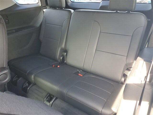 used 2020 Chevrolet Traverse car, priced at $24,299