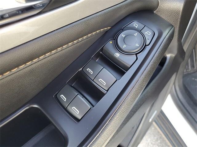 used 2020 Chevrolet Traverse car, priced at $24,299