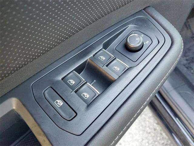 new 2026 Volkswagen Atlas car, priced at $38,536