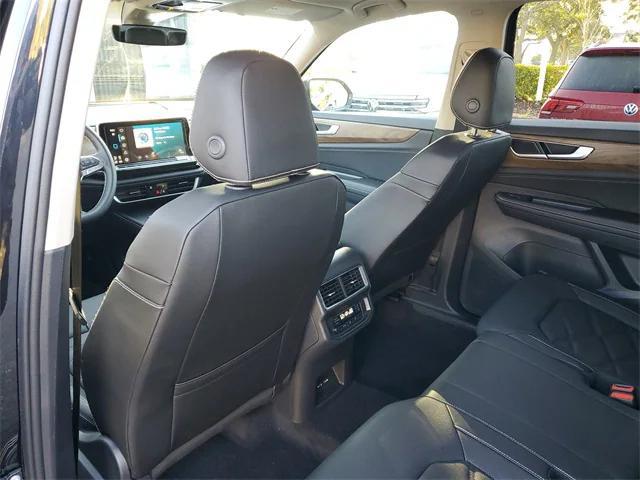 new 2026 Volkswagen Atlas car, priced at $38,536