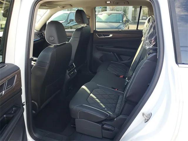 new 2026 Volkswagen Atlas car, priced at $53,483