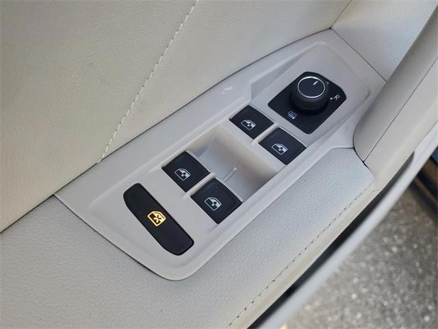 used 2022 Volkswagen Tiguan car, priced at $21,991