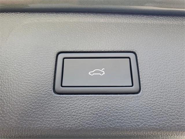 new 2026 Volkswagen Atlas car, priced at $47,192