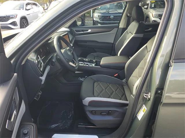 new 2026 Volkswagen Atlas car, priced at $47,192