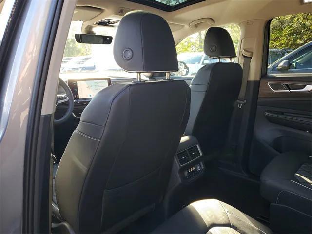 new 2026 Volkswagen Atlas car, priced at $54,144