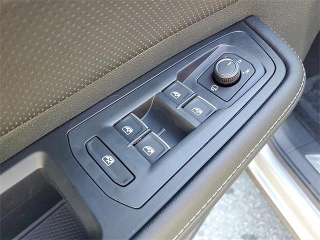 new 2026 Volkswagen Atlas car, priced at $54,144