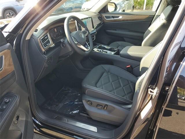 new 2025 Volkswagen Atlas car, priced at $41,089