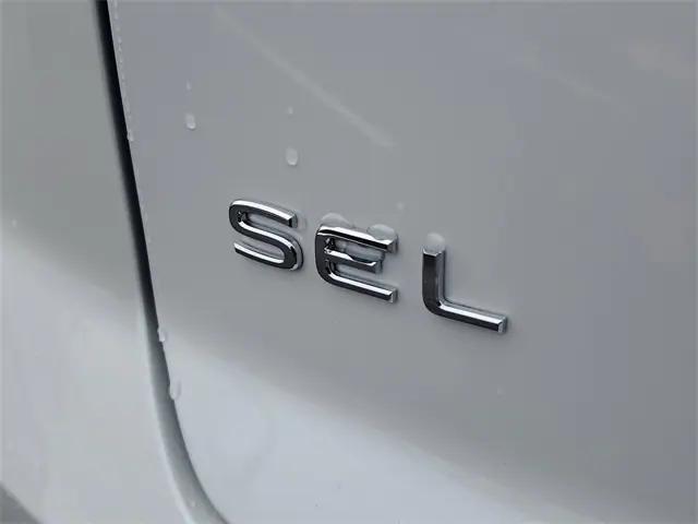 new 2026 Volkswagen Atlas Cross Sport car, priced at $53,006