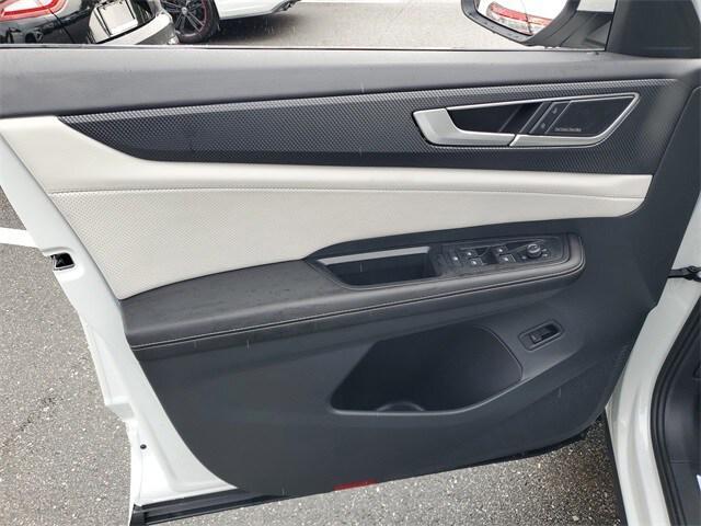 new 2026 Volkswagen Atlas Cross Sport car, priced at $53,006