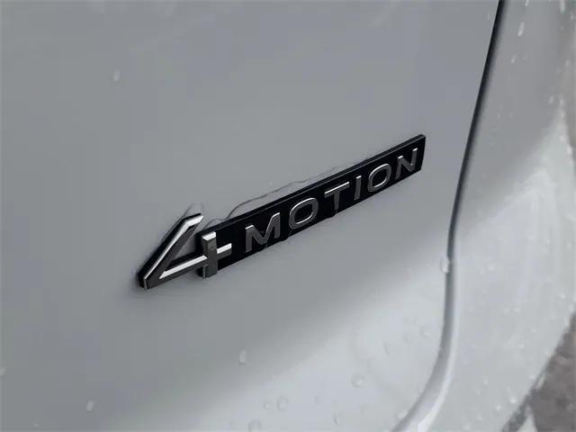 new 2026 Volkswagen Atlas Cross Sport car, priced at $53,006