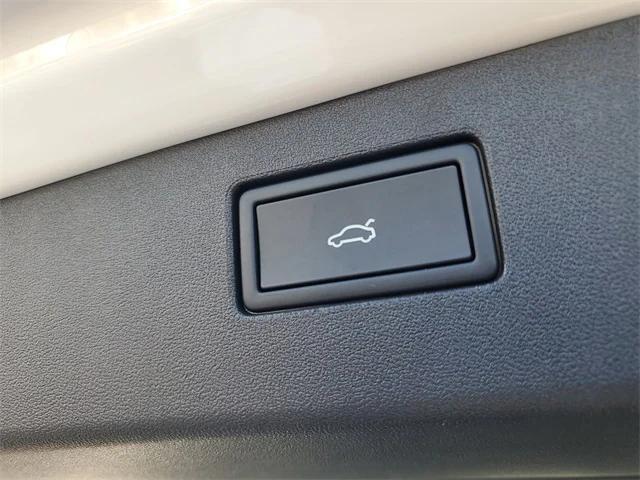 new 2026 Volkswagen Tiguan car, priced at $33,749