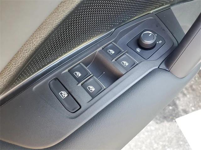 new 2026 Volkswagen Tiguan car, priced at $33,749