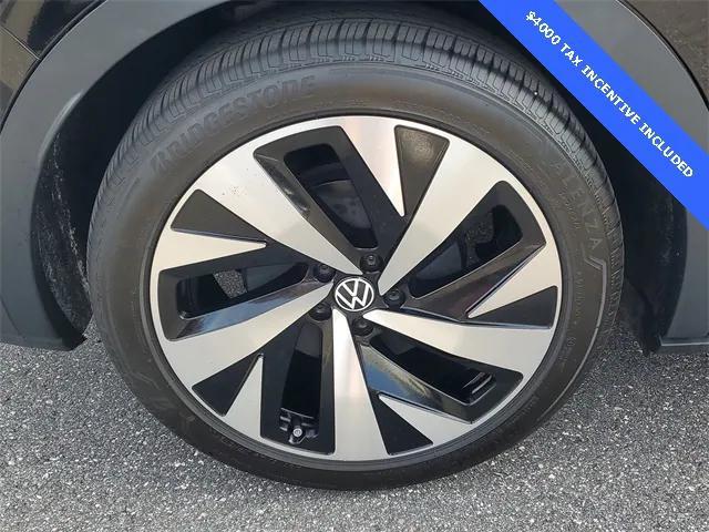used 2021 Volkswagen ID.4 car, priced at $19,499
