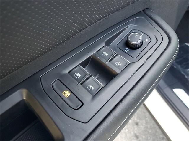 new 2026 Volkswagen Atlas Cross Sport car, priced at $53,006