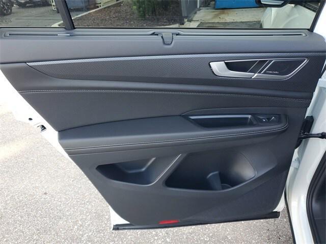 new 2026 Volkswagen Atlas Cross Sport car, priced at $53,006