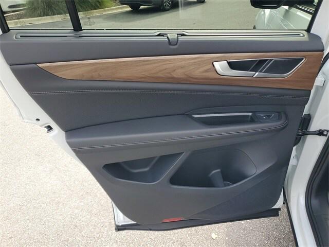 new 2026 Volkswagen Atlas car, priced at $45,085