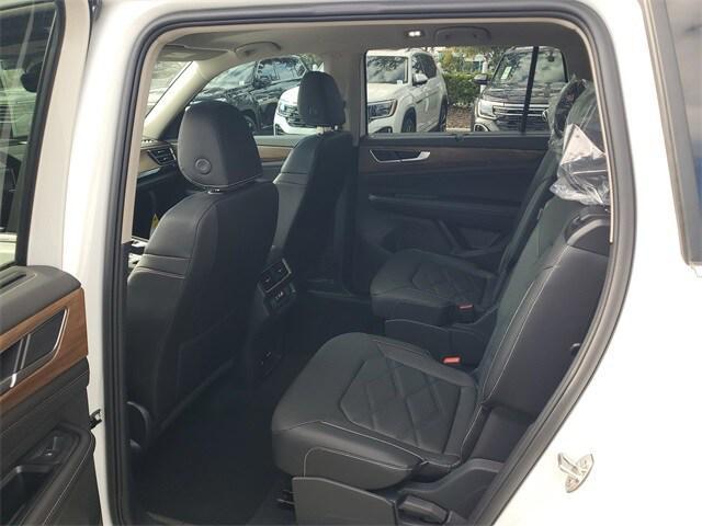 new 2026 Volkswagen Atlas car, priced at $45,085