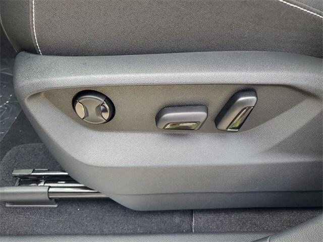 new 2026 Volkswagen Atlas car, priced at $45,085