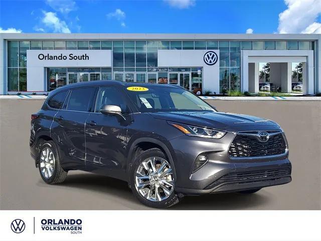 used 2023 Toyota Highlander car, priced at $38,799