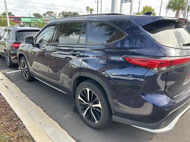 used 2022 Toyota Highlander car, priced at $35,988