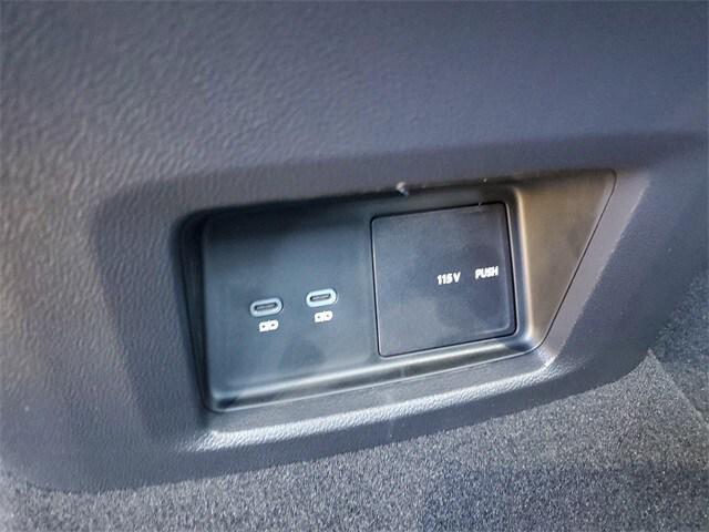 new 2026 Volkswagen Atlas car, priced at $44,648