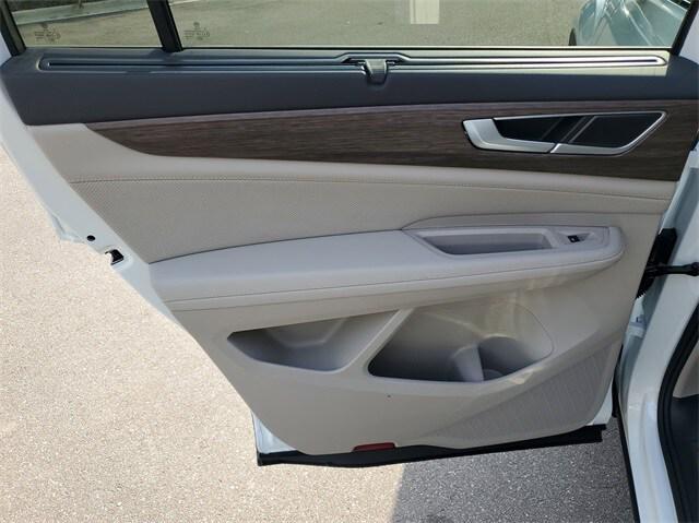 new 2025 Volkswagen Atlas car, priced at $47,896
