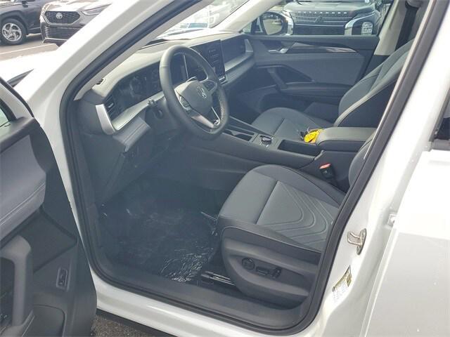 new 2025 Volkswagen Tiguan car, priced at $32,608