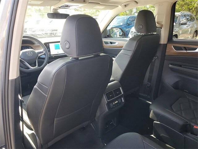 new 2025 Volkswagen Atlas car, priced at $43,207