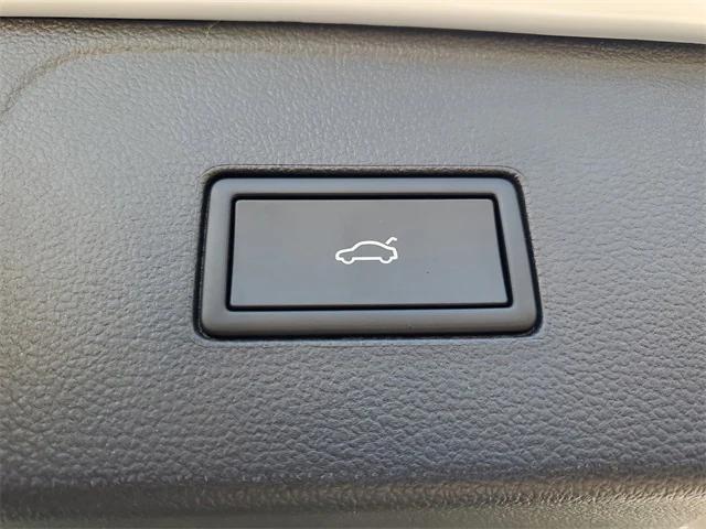 new 2026 Volkswagen Atlas car, priced at $54,923