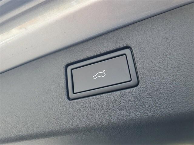 new 2025 Volkswagen Tiguan car, priced at $31,567