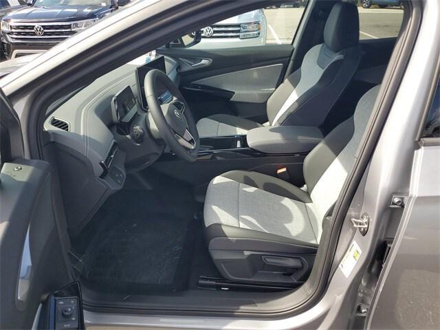 new 2025 Volkswagen ID.4 car, priced at $40,635