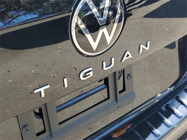 new 2024 Volkswagen Tiguan car, priced at $27,030