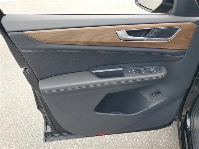 new 2025 Volkswagen Atlas car, priced at $42,089