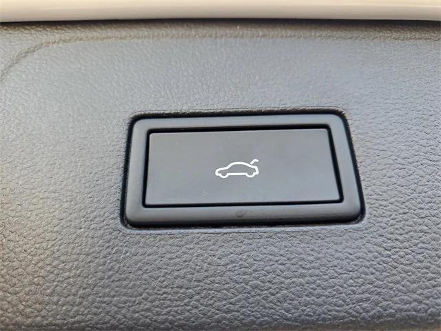 new 2026 Volkswagen Atlas car, priced at $53,483