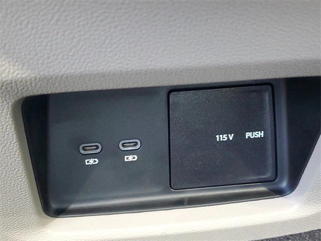 new 2026 Volkswagen Atlas car, priced at $44,573