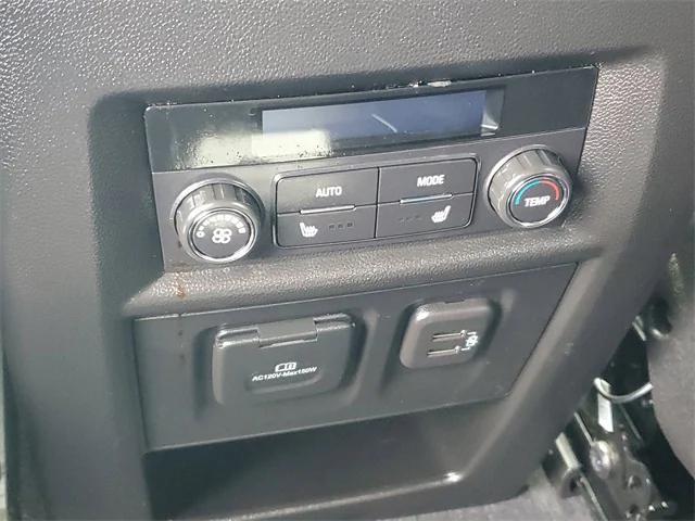 used 2023 Chevrolet Traverse car, priced at $38,999
