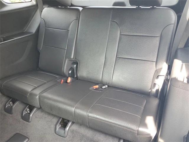 used 2023 Chevrolet Traverse car, priced at $38,999