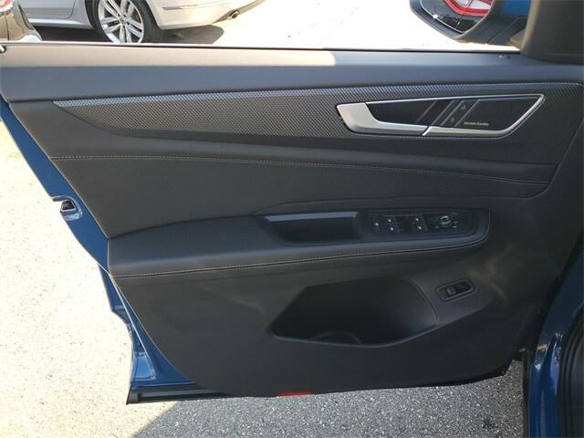 new 2026 Volkswagen Atlas Cross Sport car, priced at $52,569